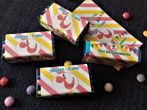 Etiquettes personnalisées pour mini smarties anniversaire enfant thème dinosaure tête de coucou à imprimer